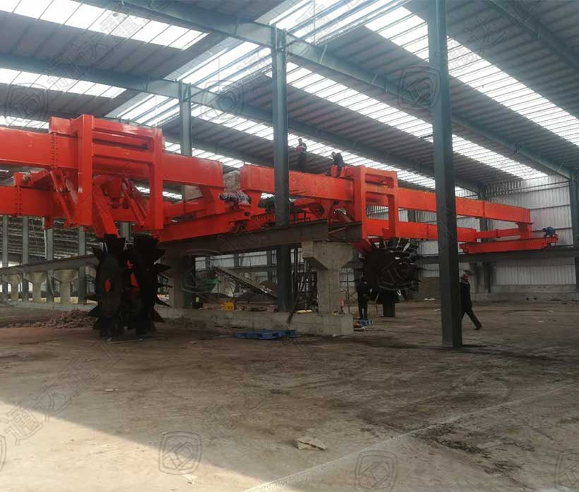 28米大跨度液壓升降輪盤(pán)式翻堆機(jī)生產(chǎn)定制