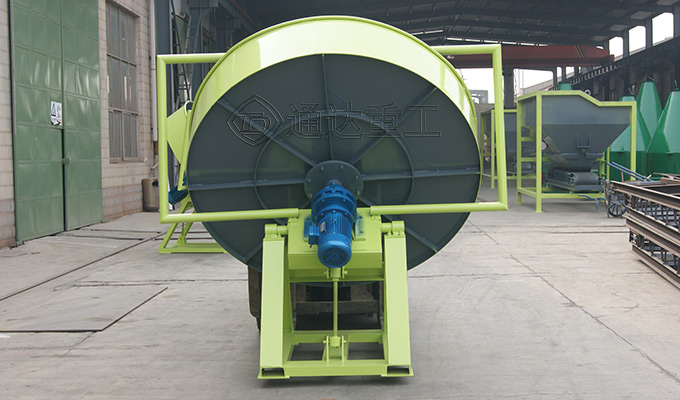 羊糞圓盤(pán)造粒機(jī)設(shè)備