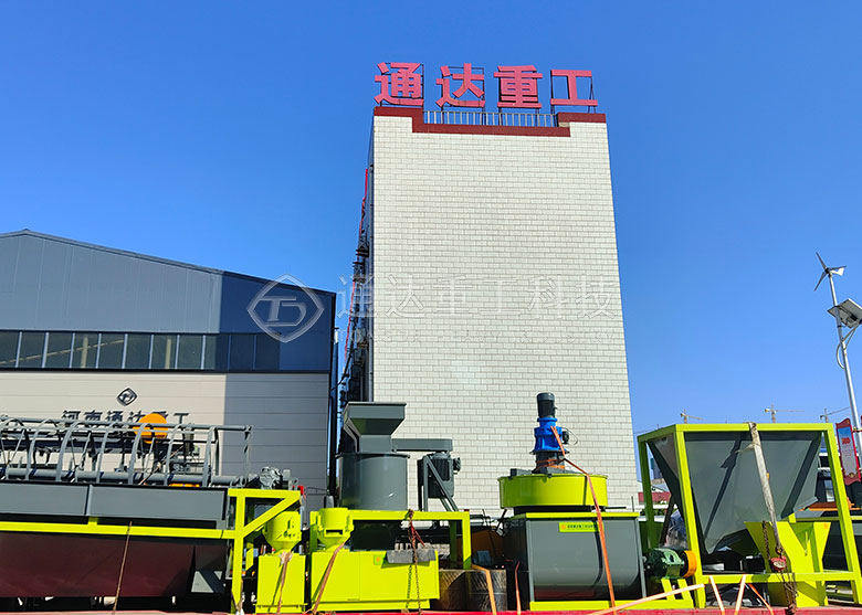 生產(chǎn)有機(jī)肥料全部設(shè)備需多大面積的廠房?年產(chǎn)1萬(wàn)噸有機(jī)肥生產(chǎn)線需要多大的場(chǎng)地面積、條件要求、工藝流程