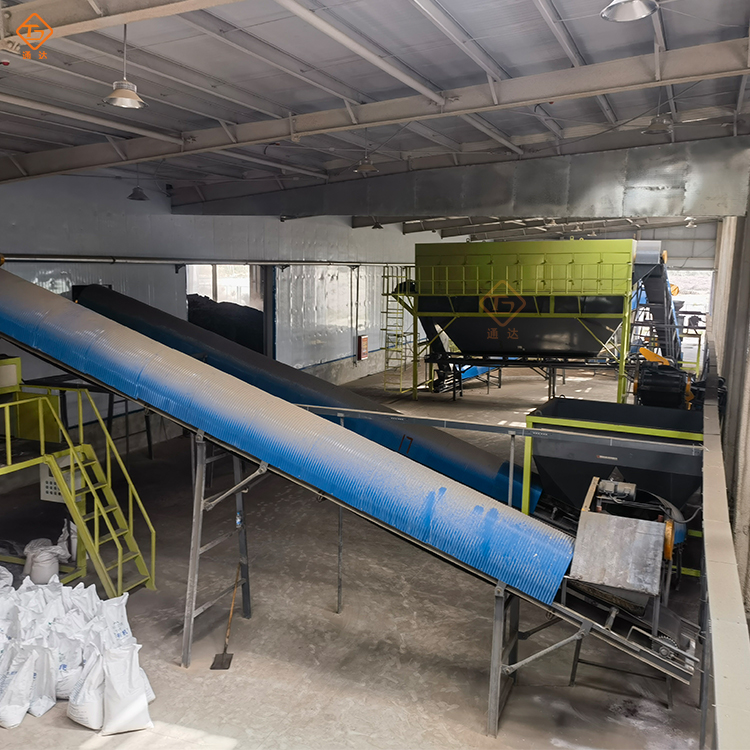 牛糞加工有機(jī)肥需要那些設(shè)備?牛糞加工有機(jī)肥設(shè)備操作流程