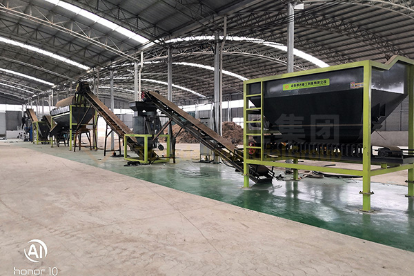 標準化有機肥廠生產(chǎn)線成套設(shè)備配置有哪幾種?多少錢-河南通達重工科技有限公司