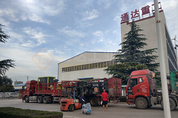 兩套2萬噸有機(jī)肥生產(chǎn)線，年處理畜禽養(yǎng)殖糞污20萬噸，養(yǎng)殖場糞污及時清理產(chǎn)高效有機(jī)肥