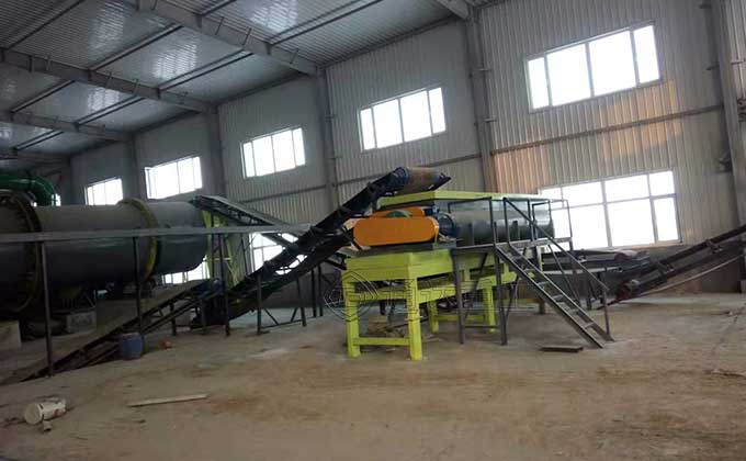 整條雞糞有機肥生產(chǎn)線，有效解決養(yǎng)殖戶糞便污染問題，破解畜禽糞污治理難題